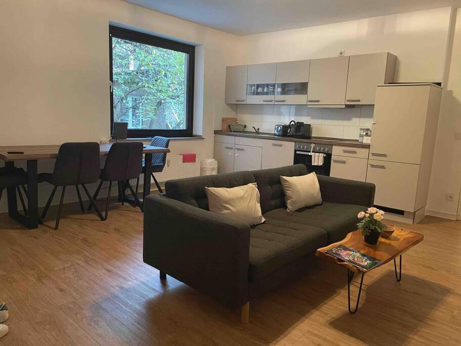 Zentrale Wohnung Direkt Am Hauptbahnhof - Bismarck Dusseldorf Exterior photo