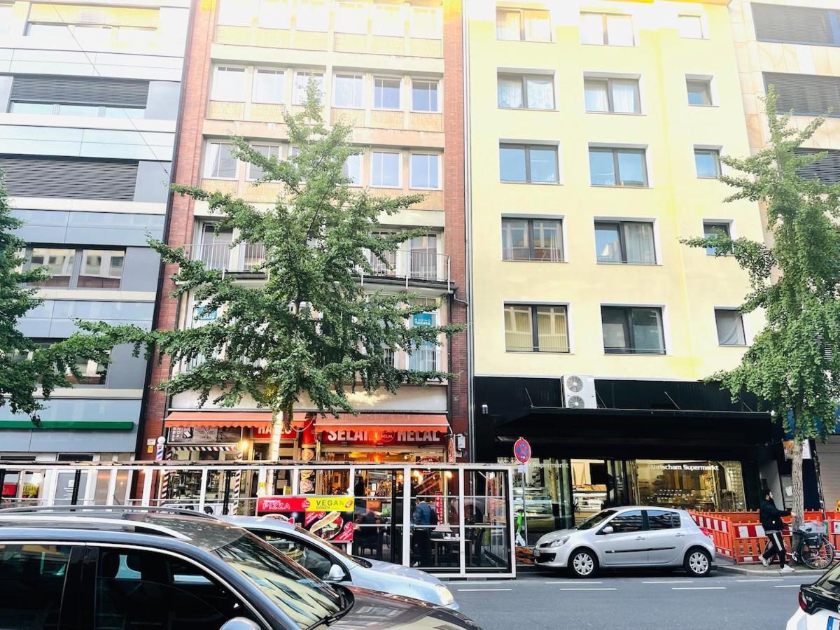 Zentrale Wohnung Direkt Am Hauptbahnhof - Bismarck Dusseldorf Exterior photo